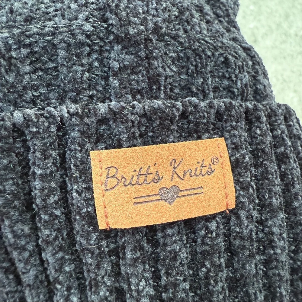 Britt's Knits Beyond Soft Chenille Beanie Black with Plush Lining Cable knit